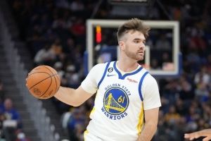 尽力局!斯潘塞替补13中5拿下11分8板13助2断